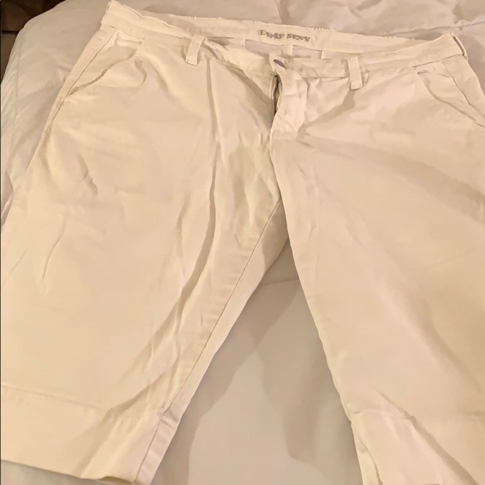 Dead sexy white size 32 shorts